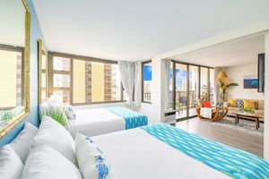 Alquiler Vacacional - High Floor Ocean View Condo w/ 2 Beds and Parking