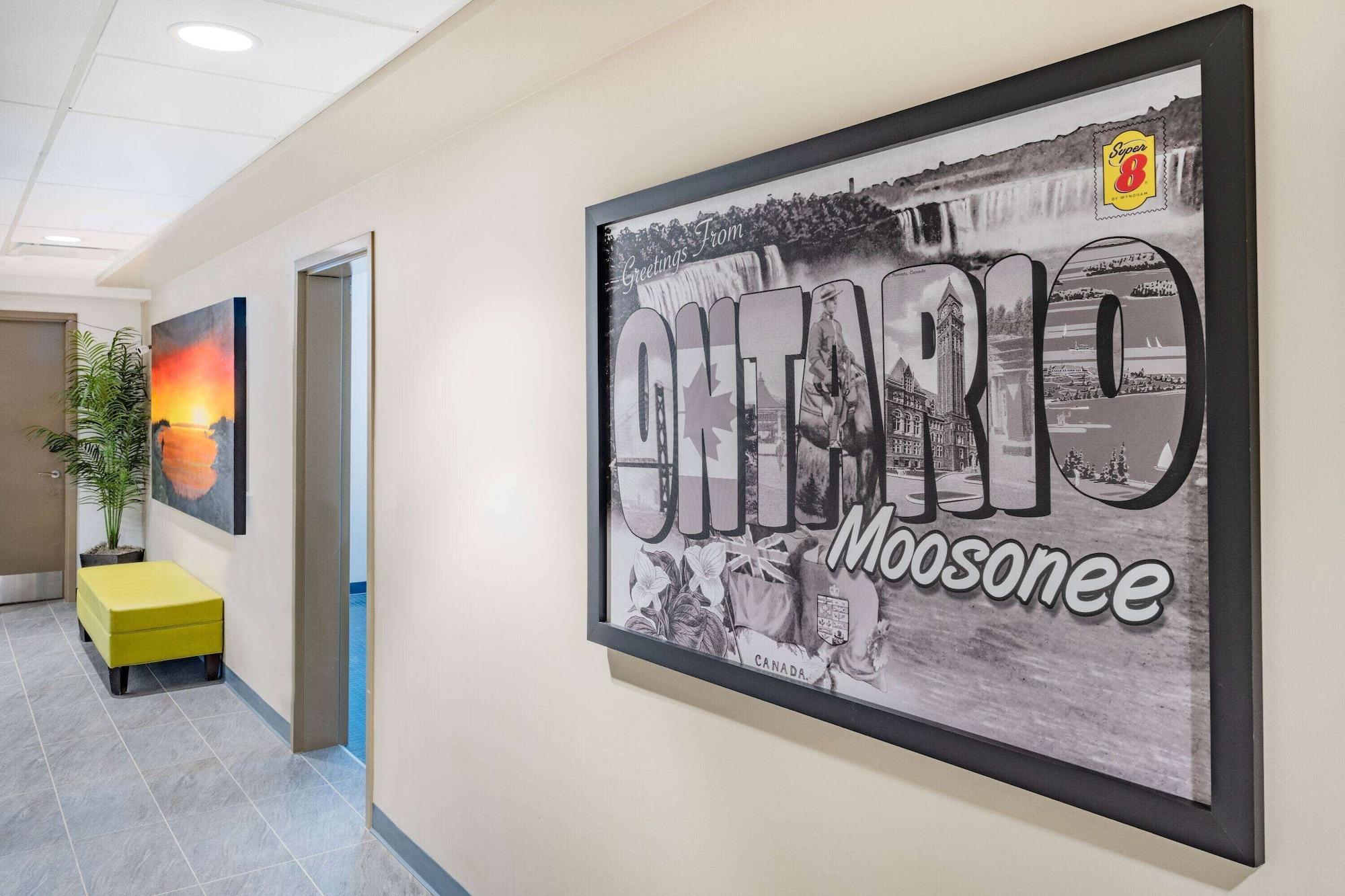 Vista Lobby Super 8 by Wyndham Moosonee