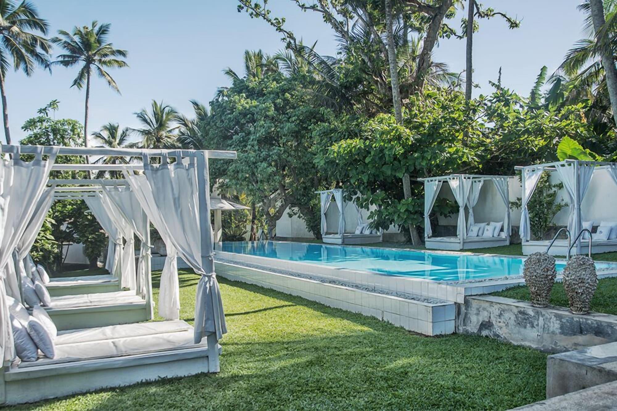 Vista Piscina W15 Escape