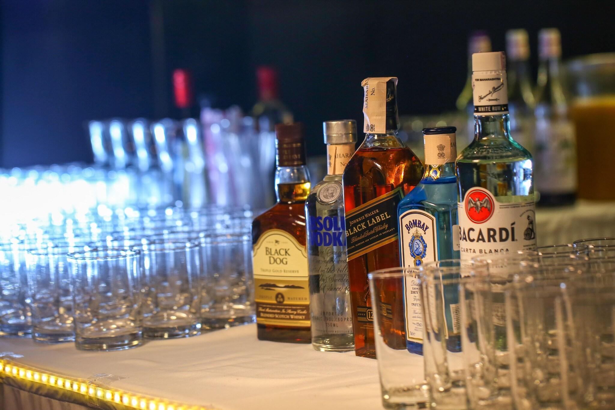 Bar/Salón Fariyas Hotel