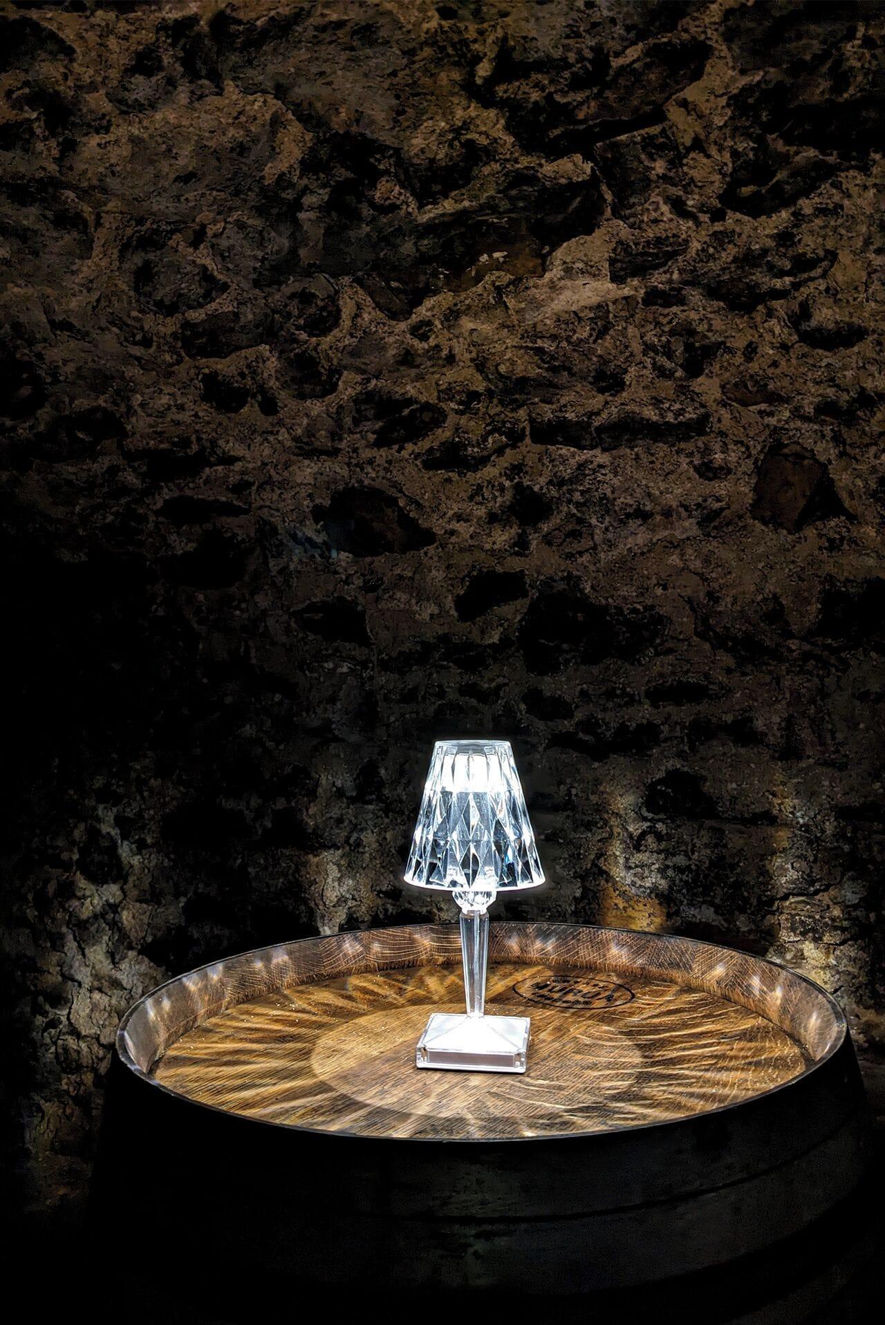 Bar/Salón Maison A Deux Mains