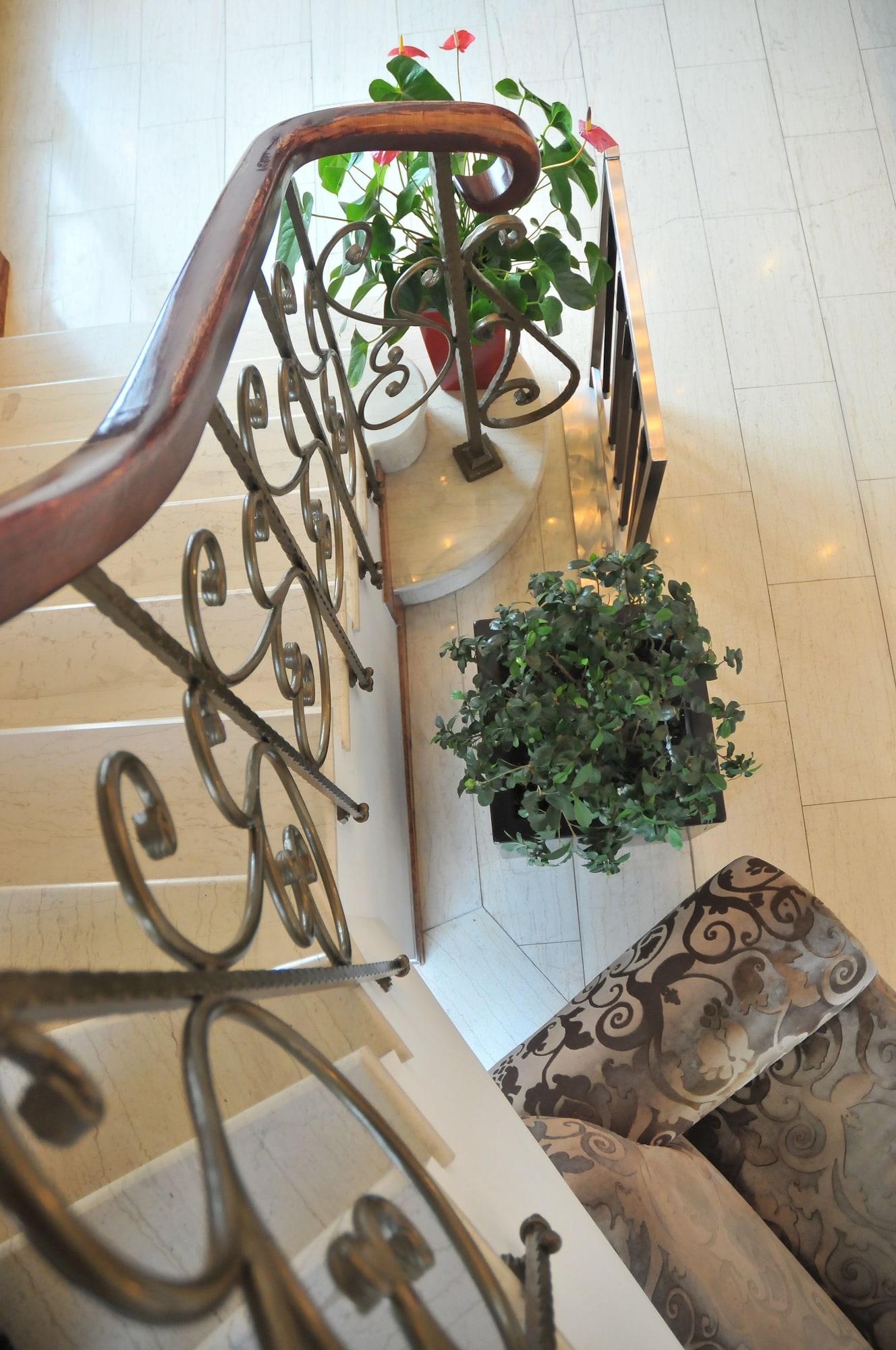 Vista Lobby MonarC Hotel