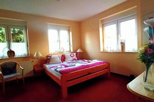 Alojamiento - Marleen's Bar