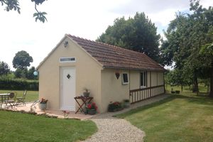 Alquiler Vacacional - Cosy Chalet - Sleeps 2-3,  Peaceful Setting, 5kms To Shops,Linen/Towels Included