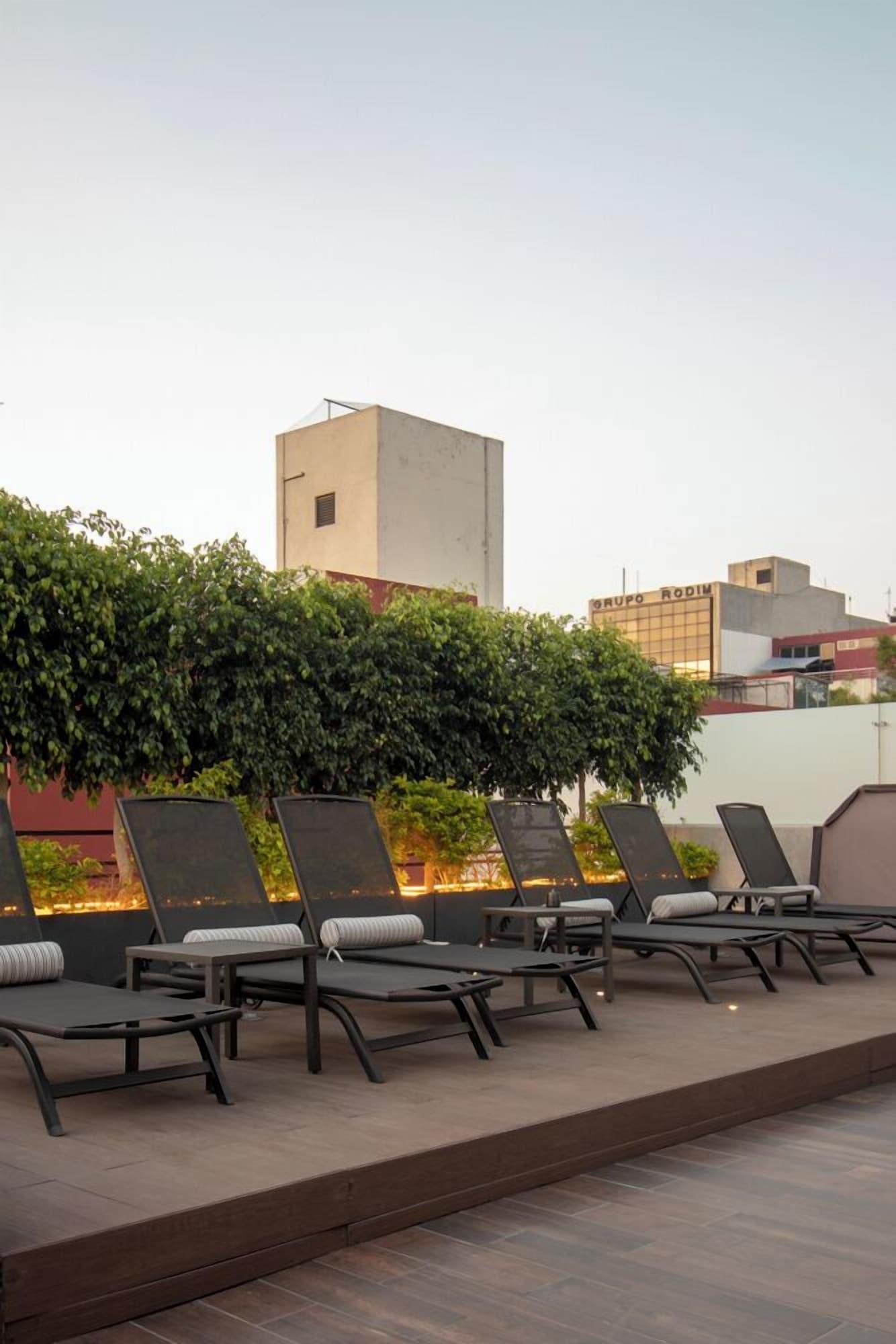 Varios Suites Mine