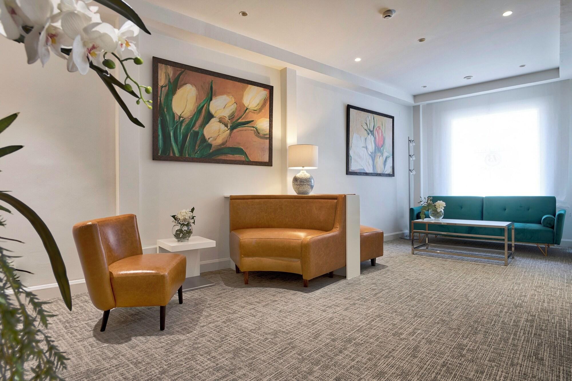 Vista Lobby Bonanova Suite Hotel
