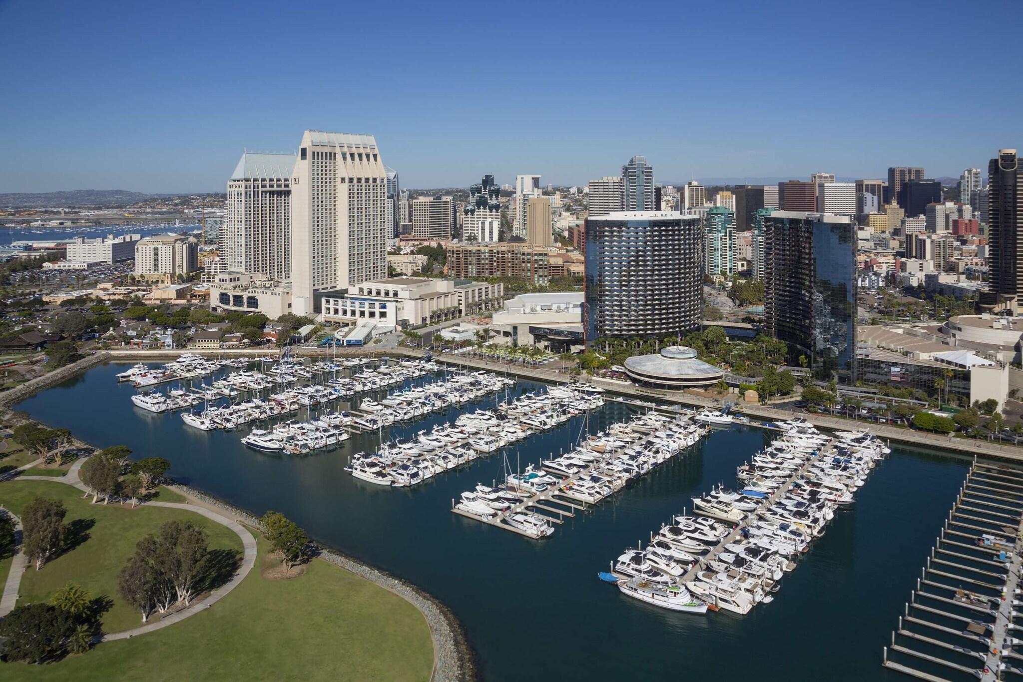 Vista Exterior Manchester Grand Hyatt San Diego