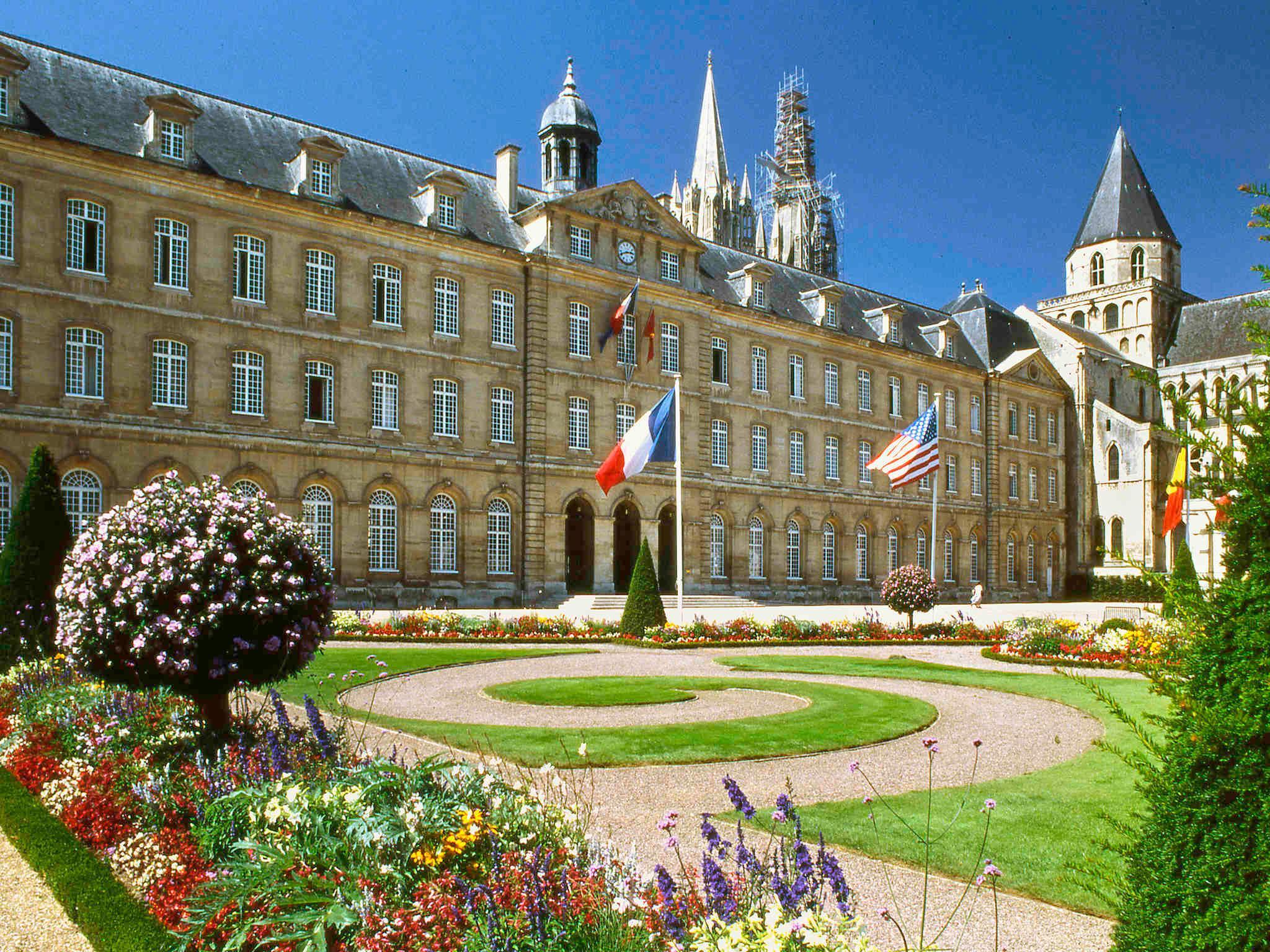 Vista Exterior ibis Caen Centre