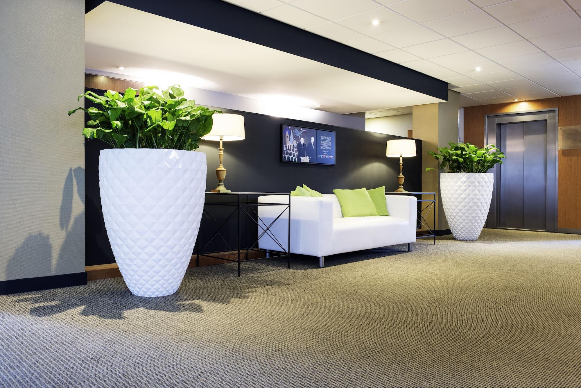 Vista Lobby Novotel Breda