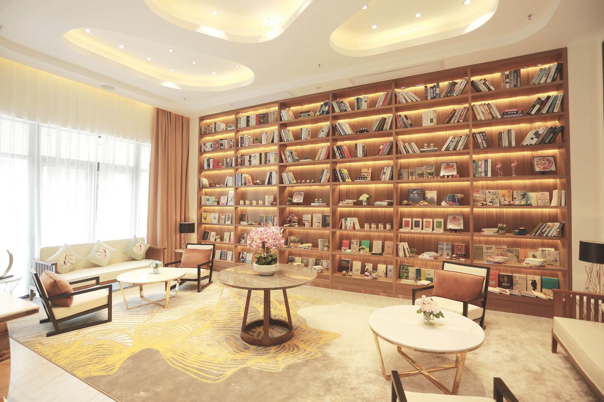 Vista Lobby Poltton International Service Apartment Mayangxi Branch