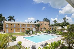 Paquete - Orange Hill Beach Inn