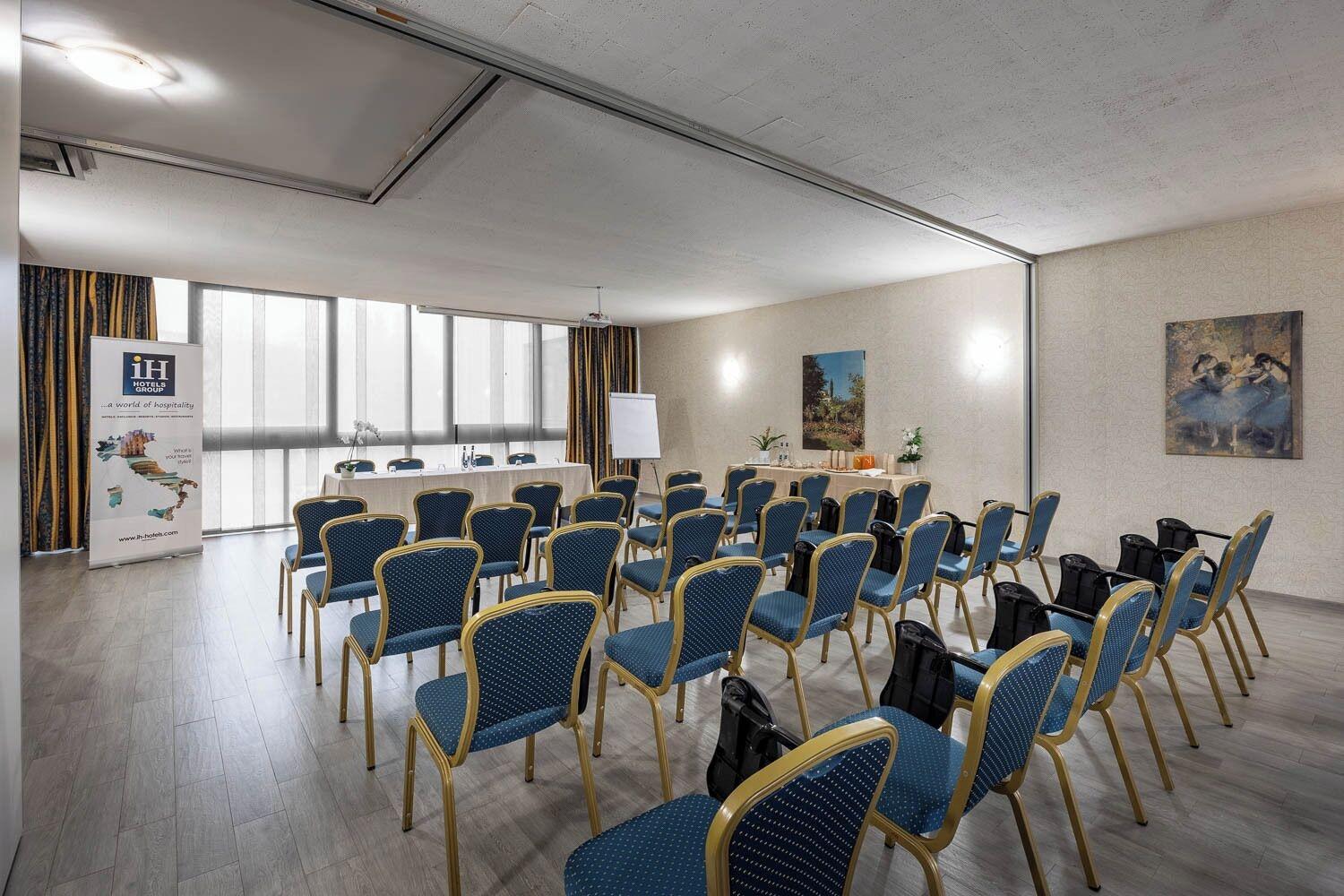 Sala de Reuniones IH Hotels Milano Eur Trezzano sul Naviglio