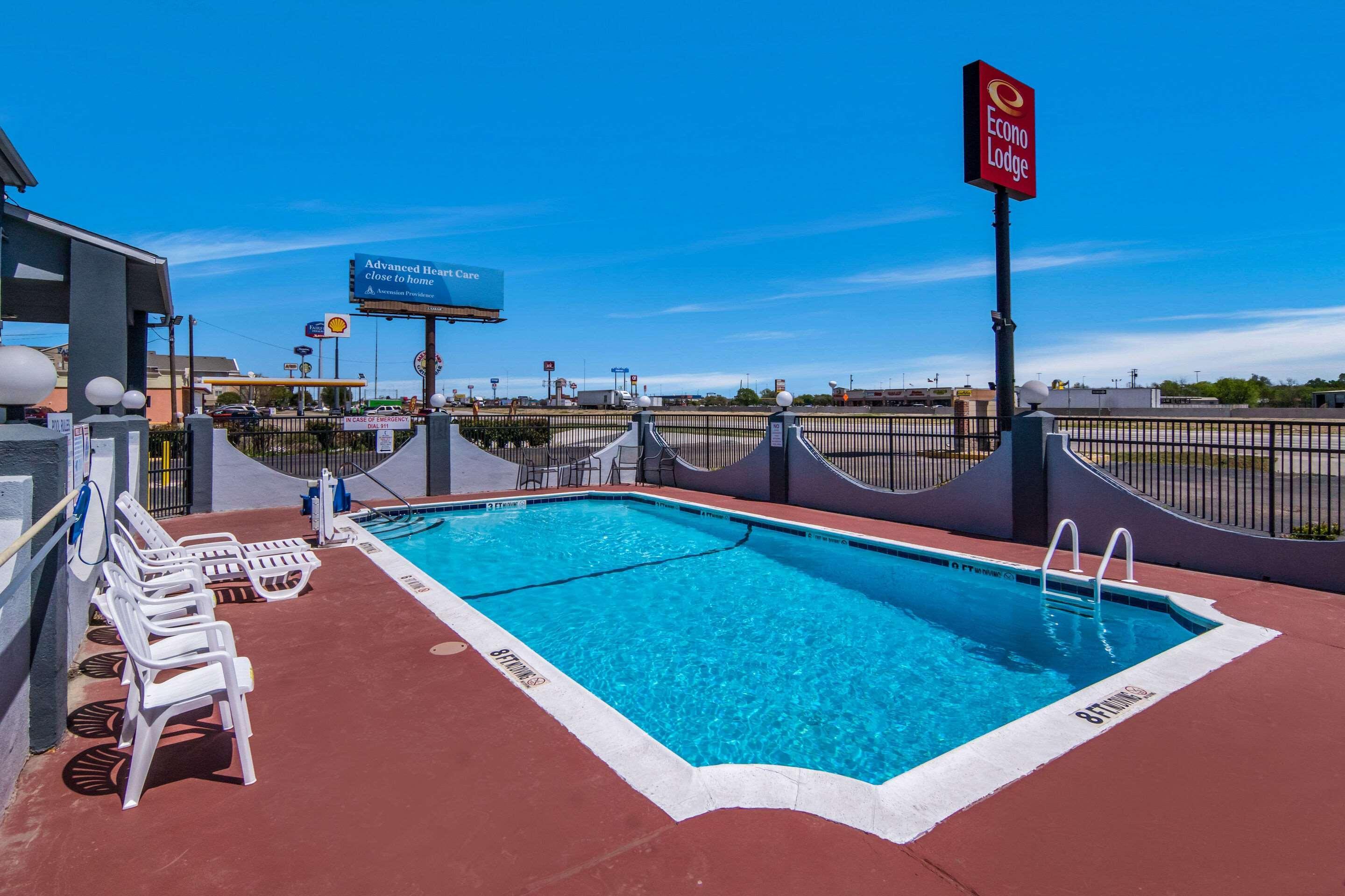Vista Piscina Rodeway Inn Waco