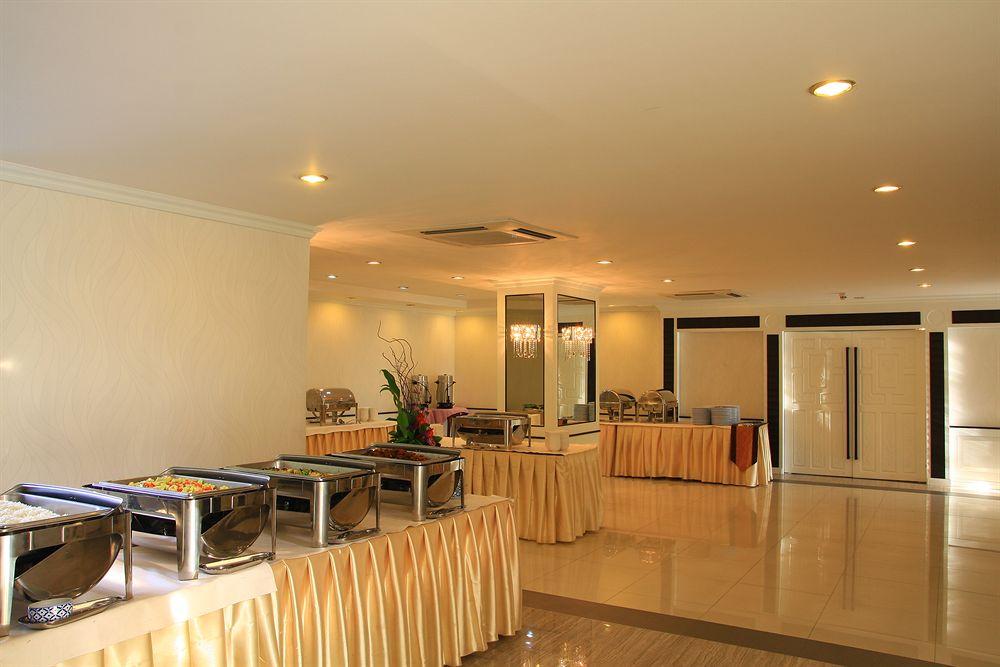 Restaurant The Legacy Hotel