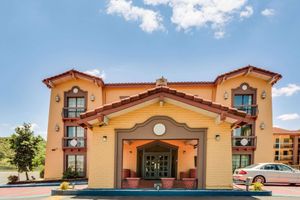 Alojamiento - Days Inn by Wyndham Birmingham/West
