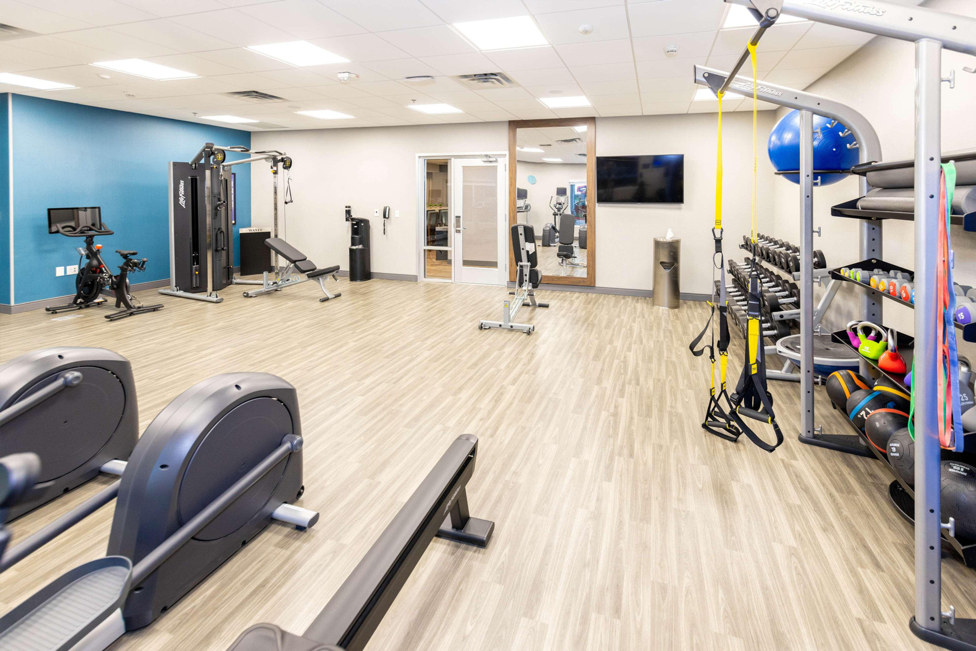 Gimnasio Hampton Inn Selma, Ca