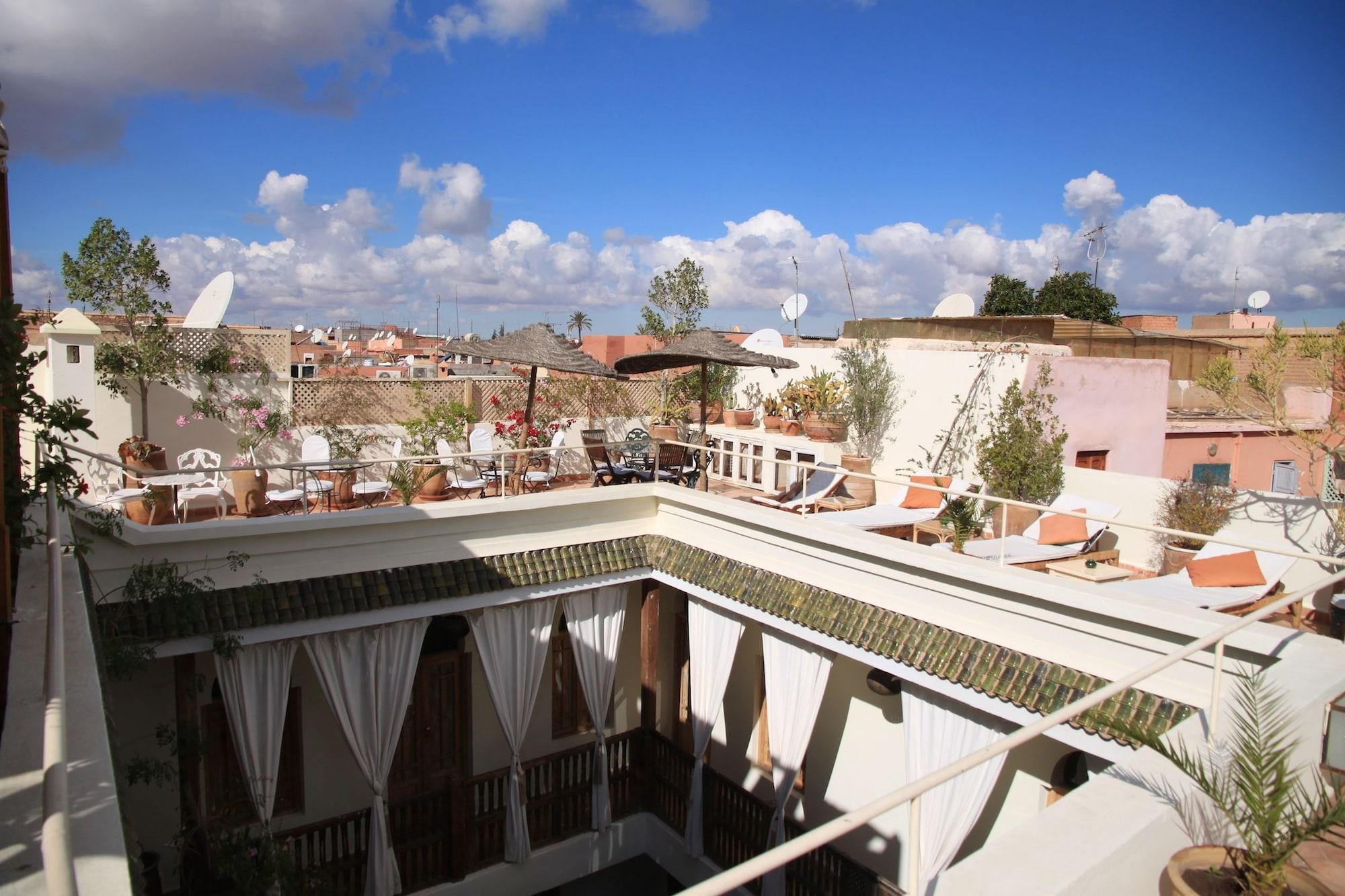 Vista Exterior Riad le Coq Fou