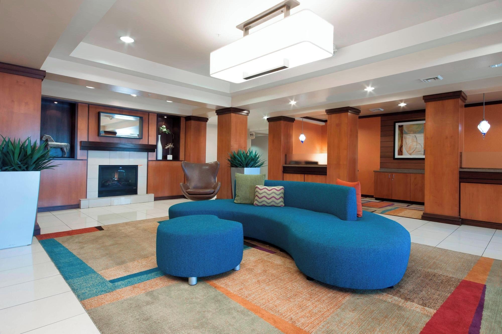 Vista Lobby Fairfield Inn & Suites by Marriott El Centro