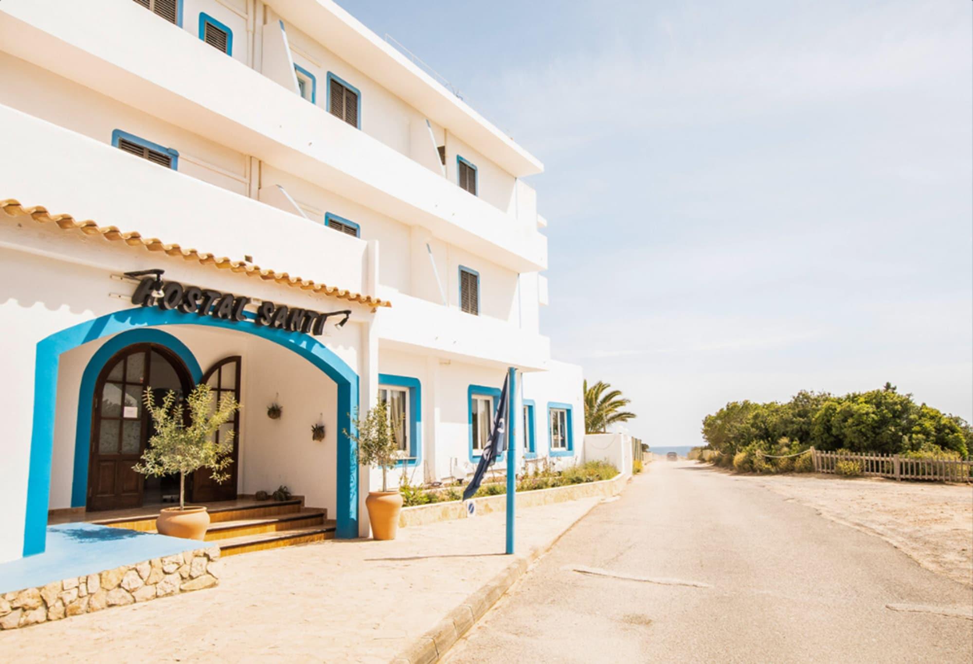 Vista Exterior Hostal Santi