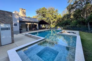 Paquete - Casa com 4 suítes, piscina e sauna em Bonito - MS