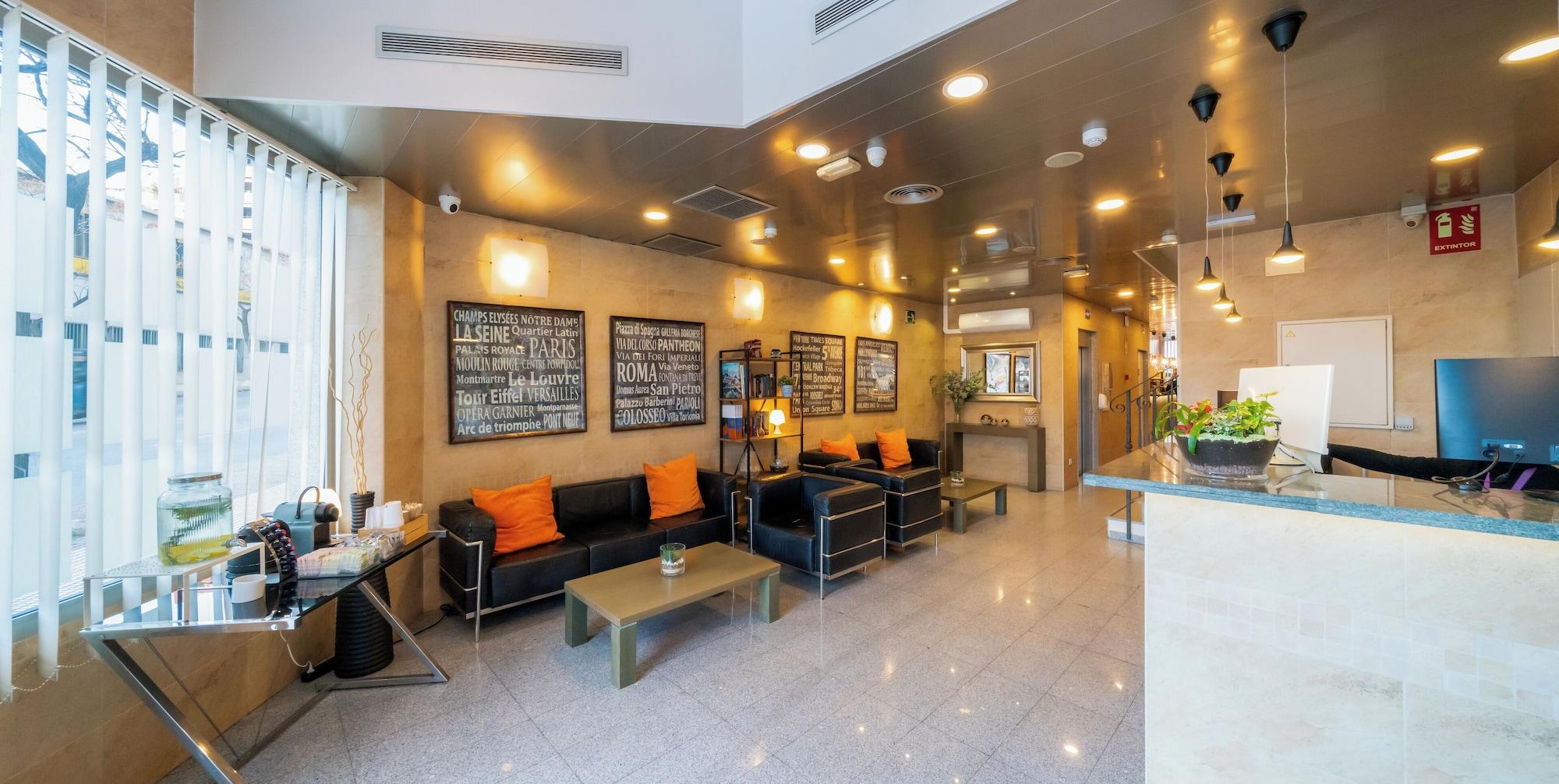 Vista Lobby Hotel La City Estación