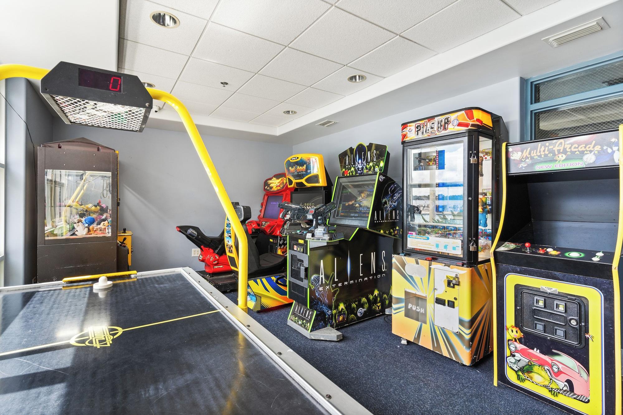 Instalaciones Recreativas Renovated Condo 2mil away from Disney