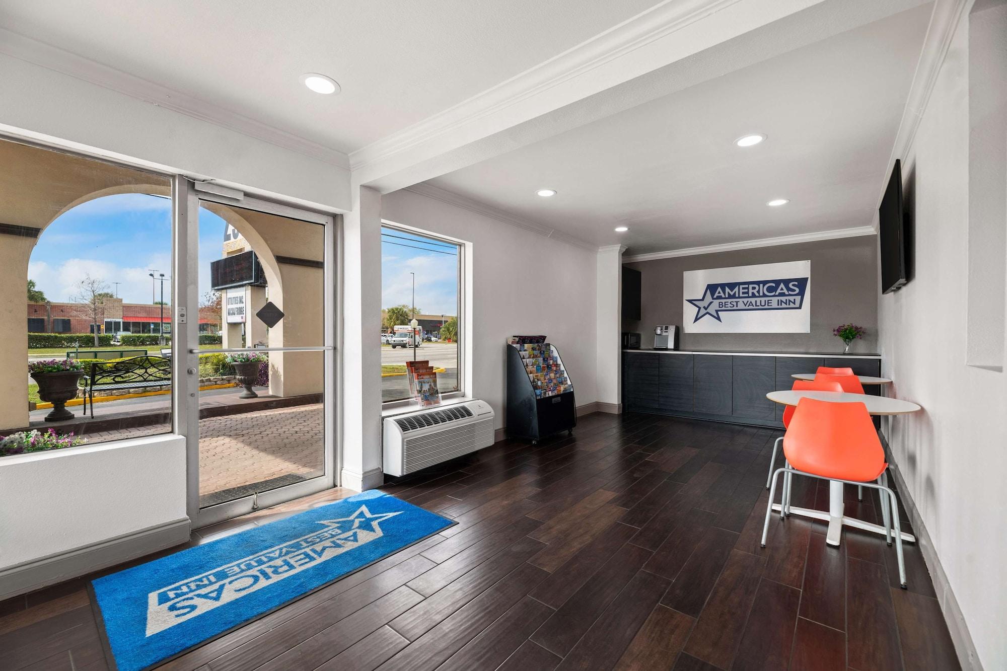 Vista Lobby Americas Best Value Inn Orlando