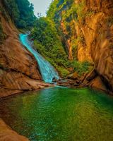 Actividad - Descubre la belleza de las cascadas de Padre Abad