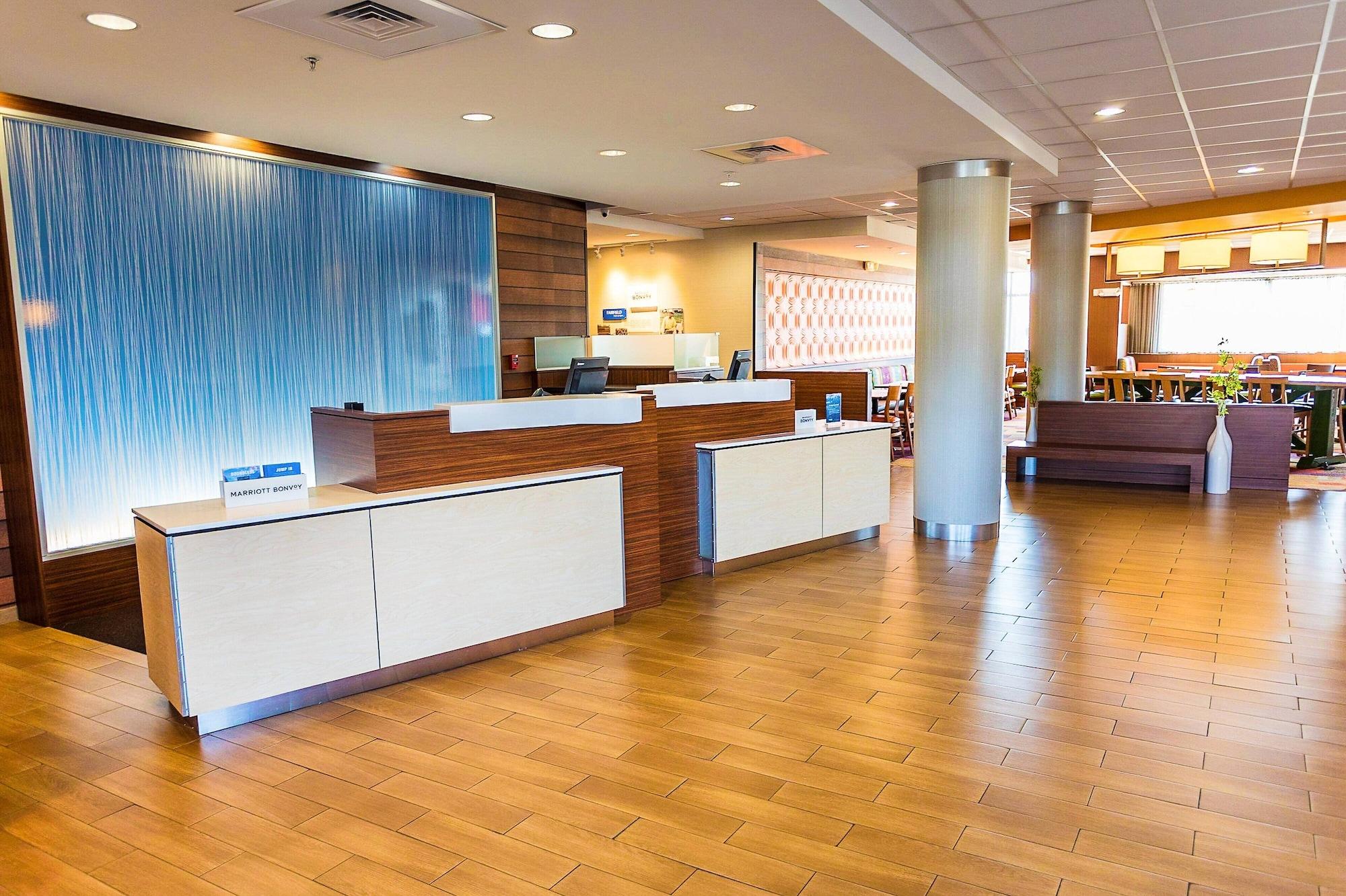 Vista Lobby Fairfield Inn & Suites Athens I65