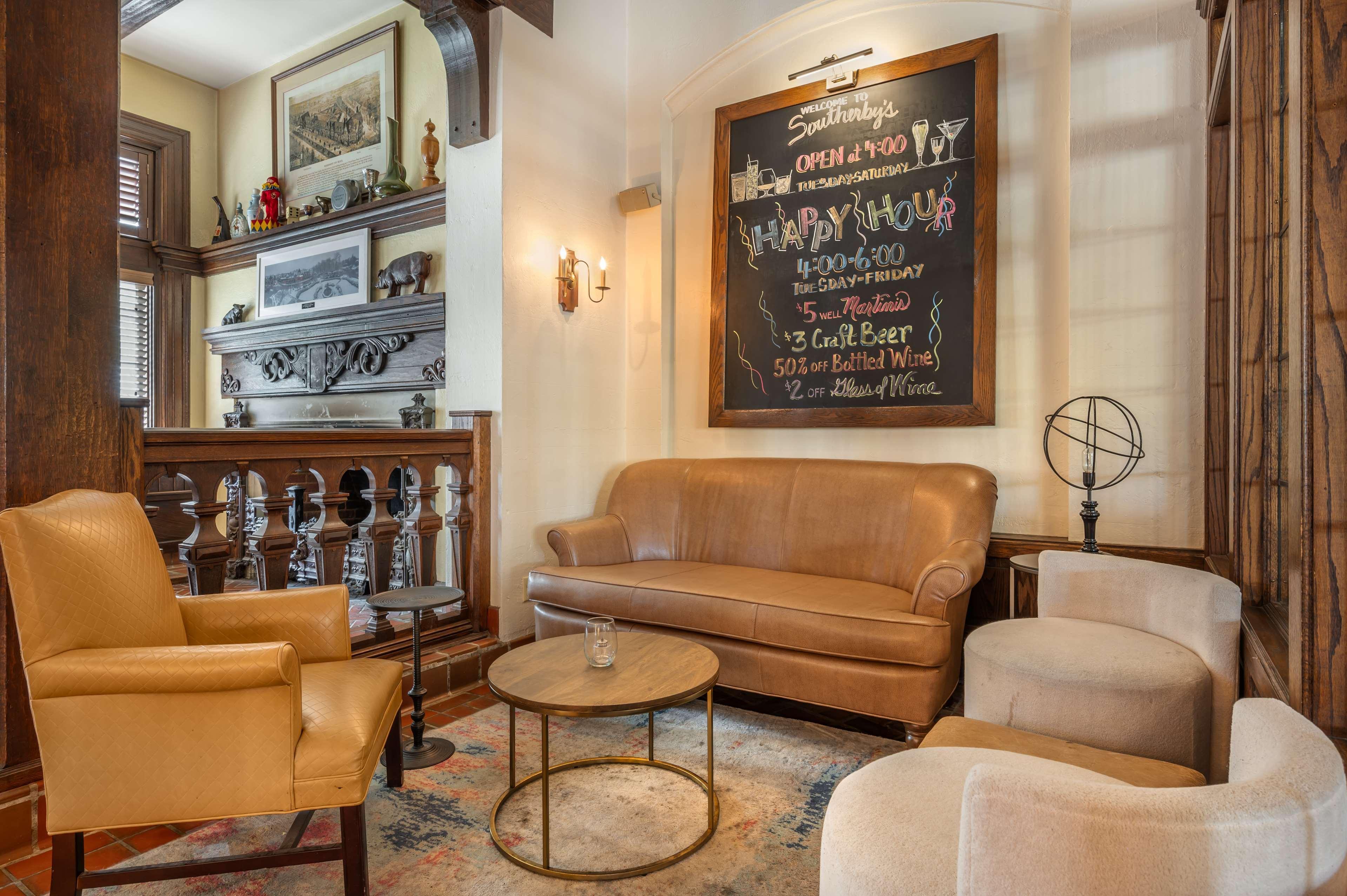 Vista Lobby Best Western Premier Mariemont Inn