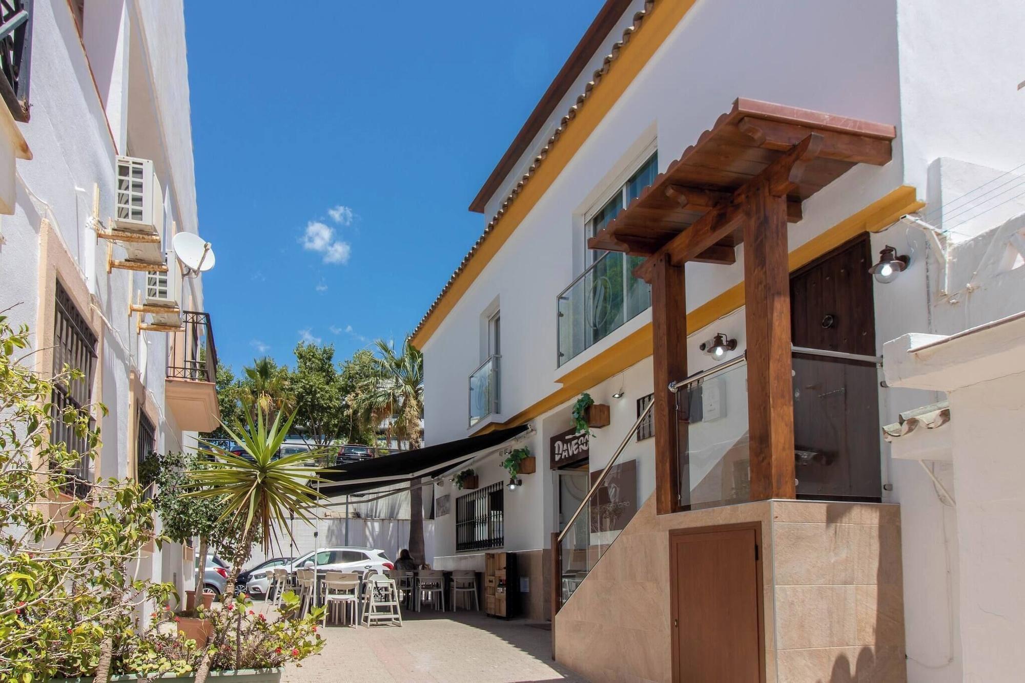 Vista Exterior Room in Guest Room - Private Room in the Fishing Port of Marbella