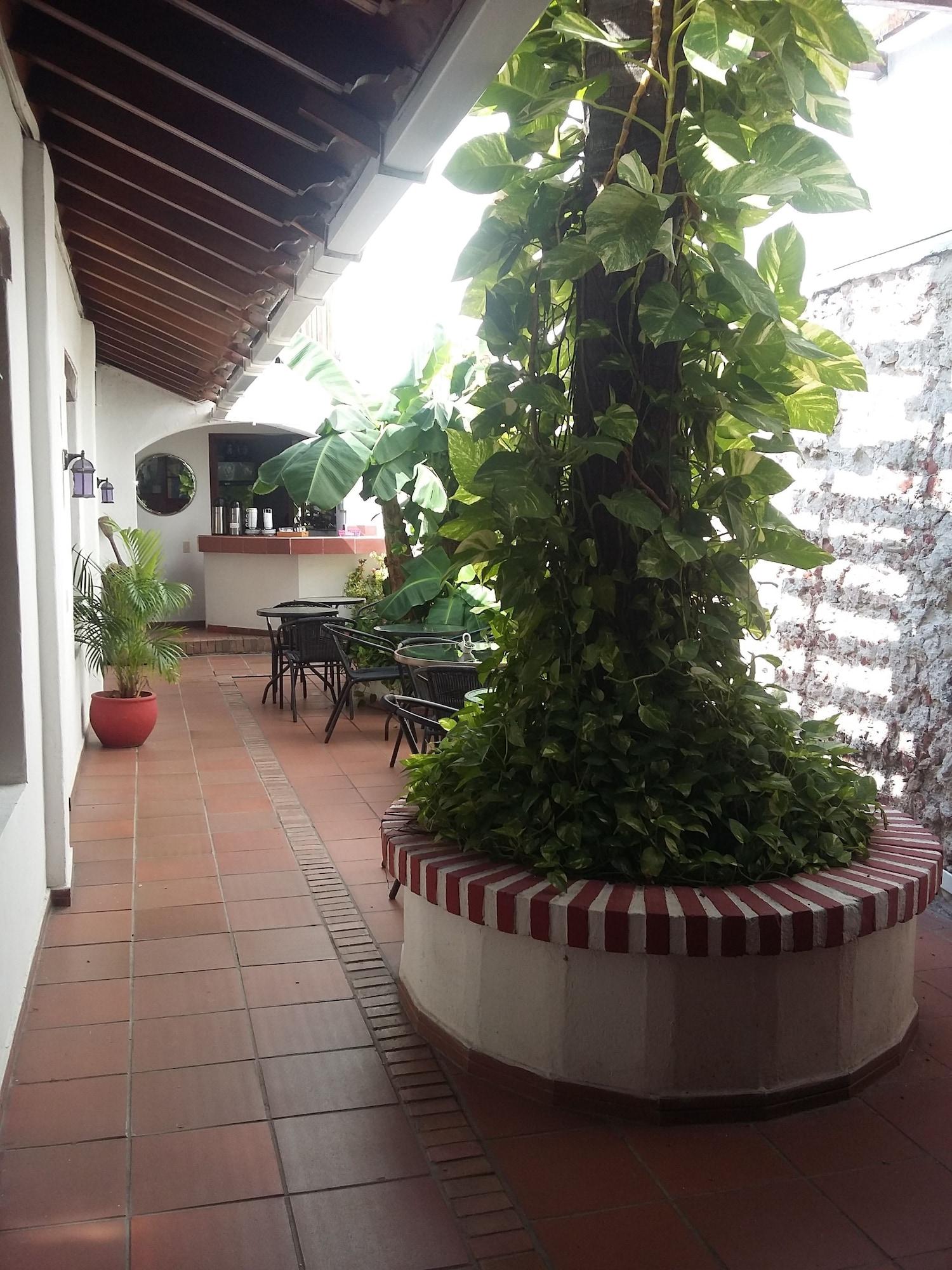 Comodidades del Alojamiento Hotel Casa Abril I