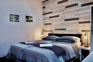 Alquiler Vacacional - Nestled in the Quiet Hills of Prague, Attic Suite 2