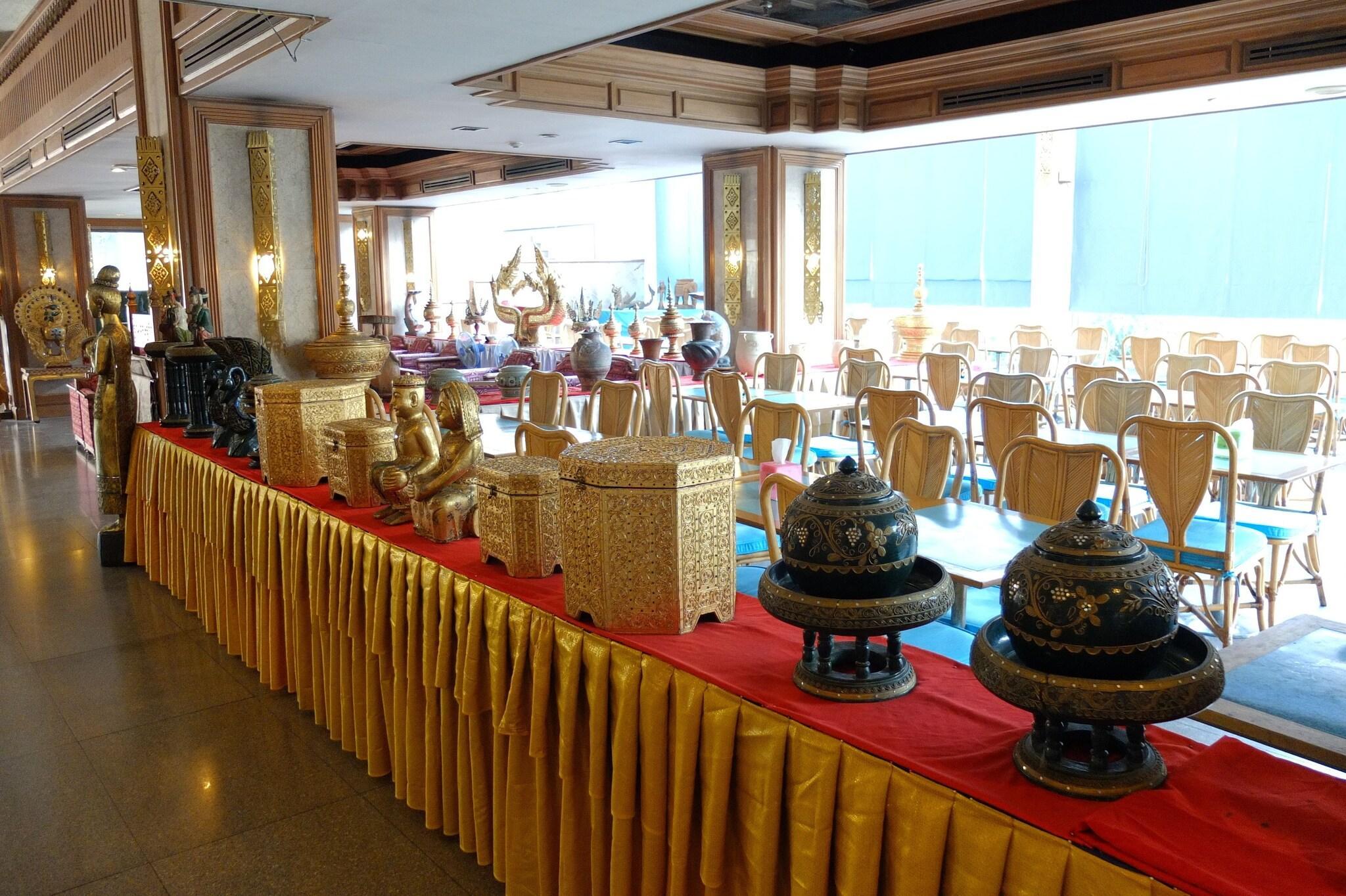 Vista Lobby Diamond River Ping Petch-Ngam Hotel