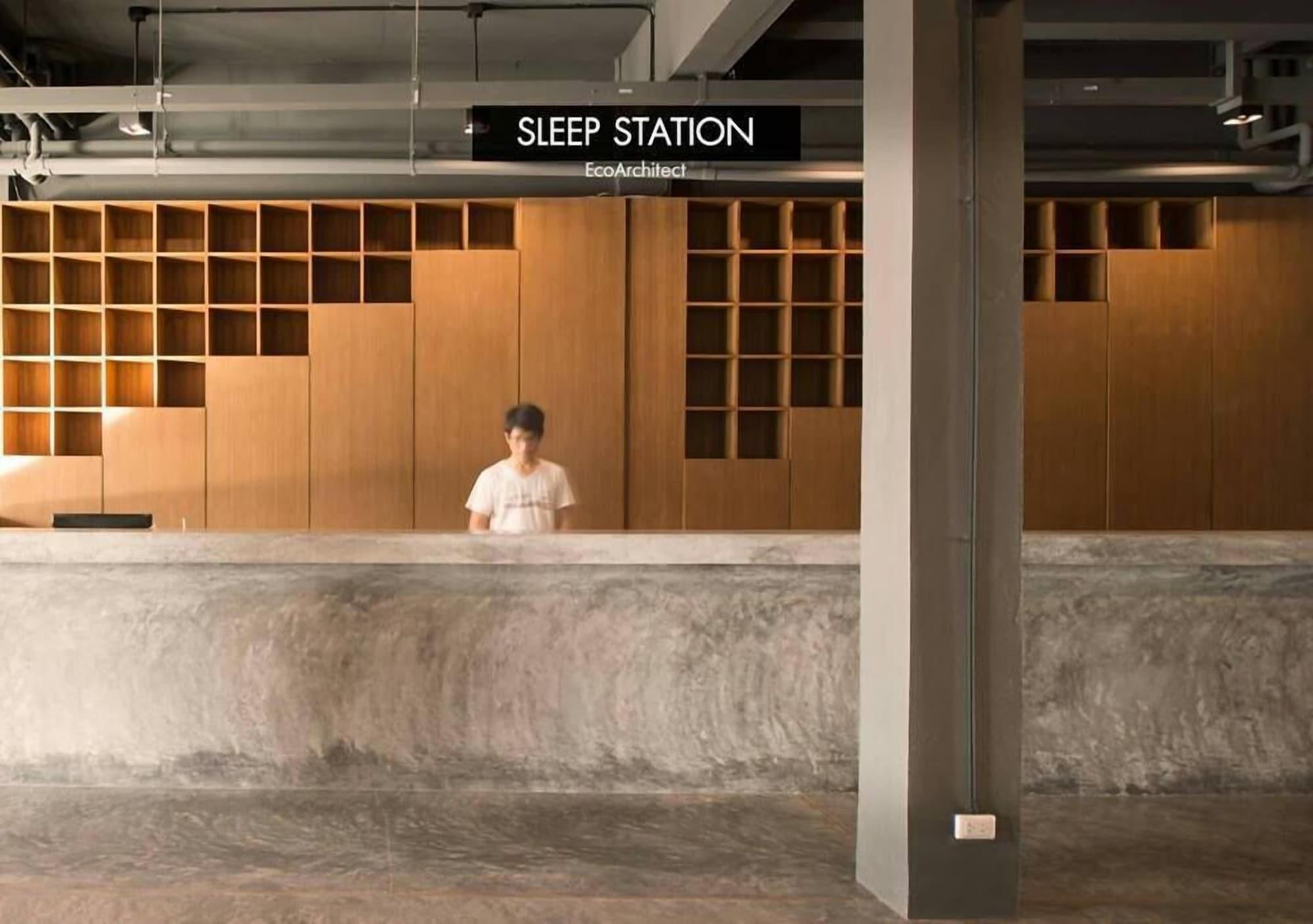 Varios Sleep Station