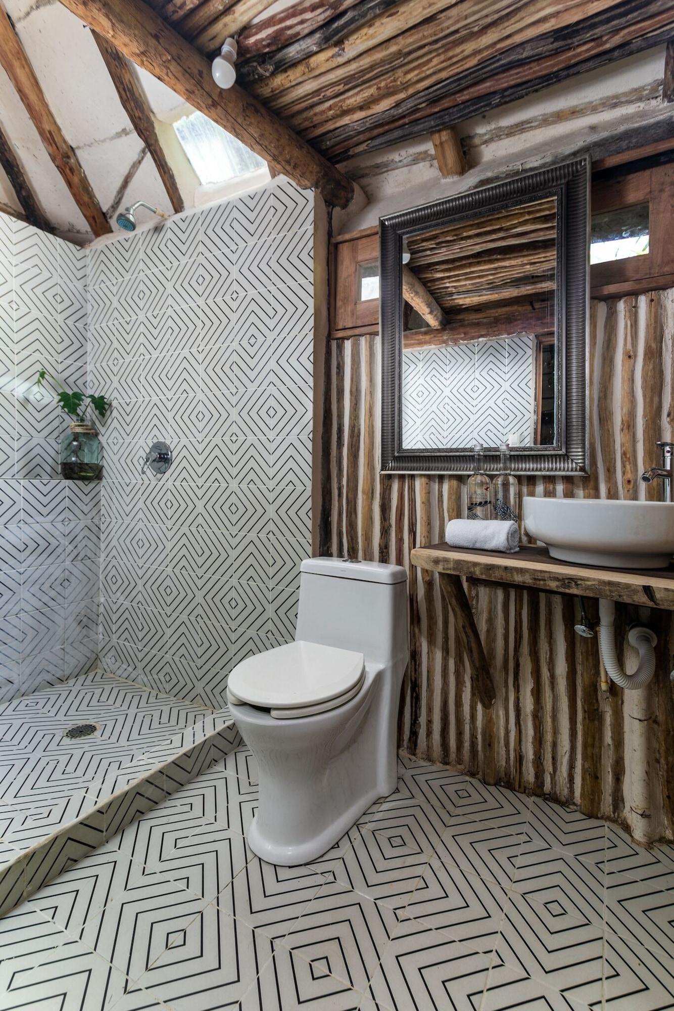 Equipamiento de Habitación Hidden Treehouse Tulum EcoHotel