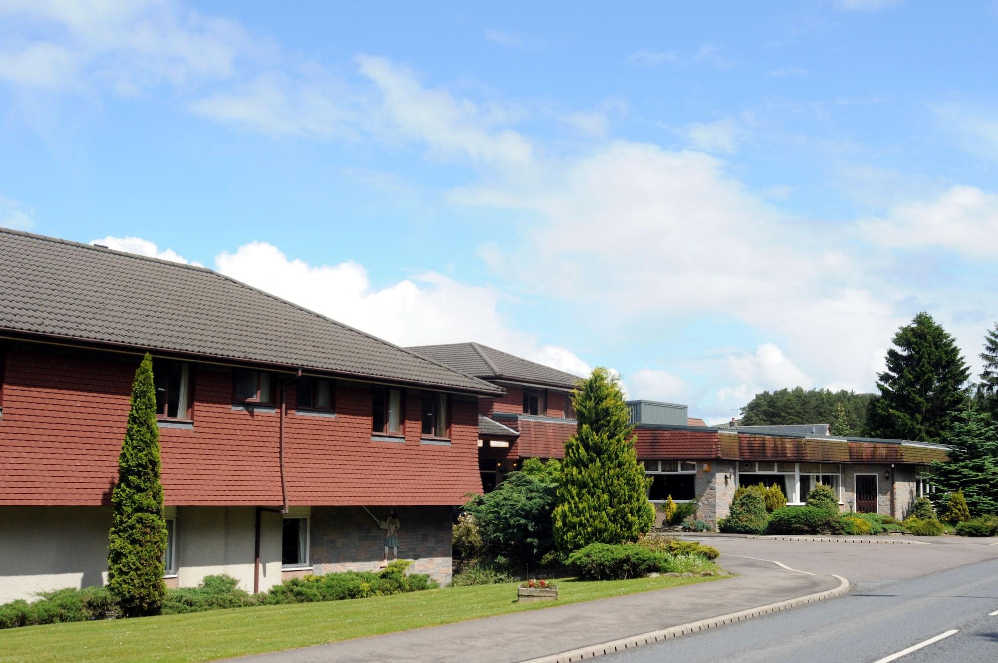 Vista Exterior Highlander Hotel