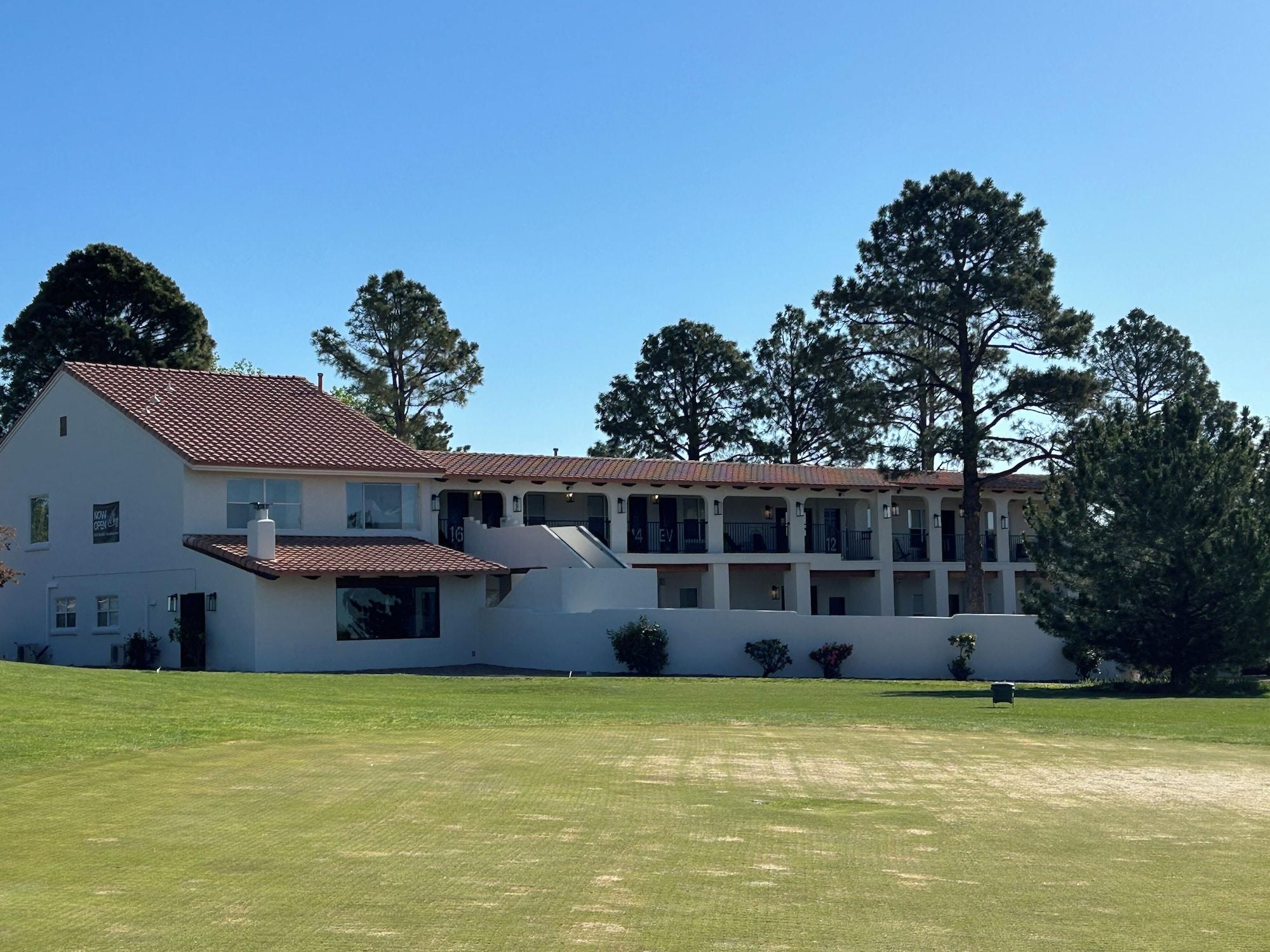 Campo de Golf El Verde Inn