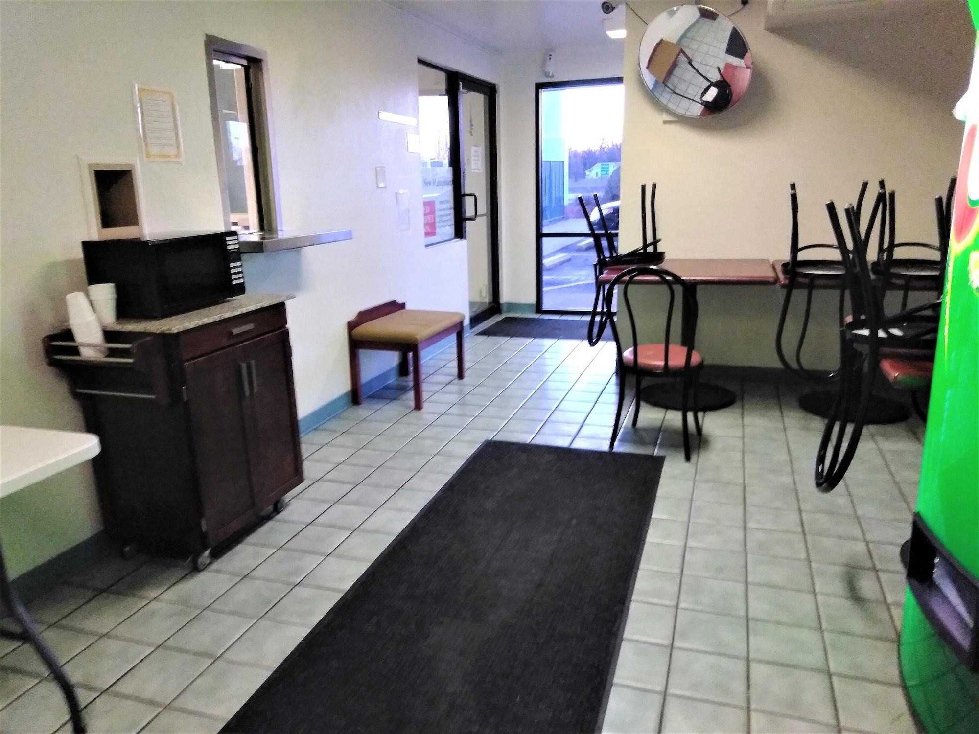 Restaurant Red Carpet Inn Jeffersonville