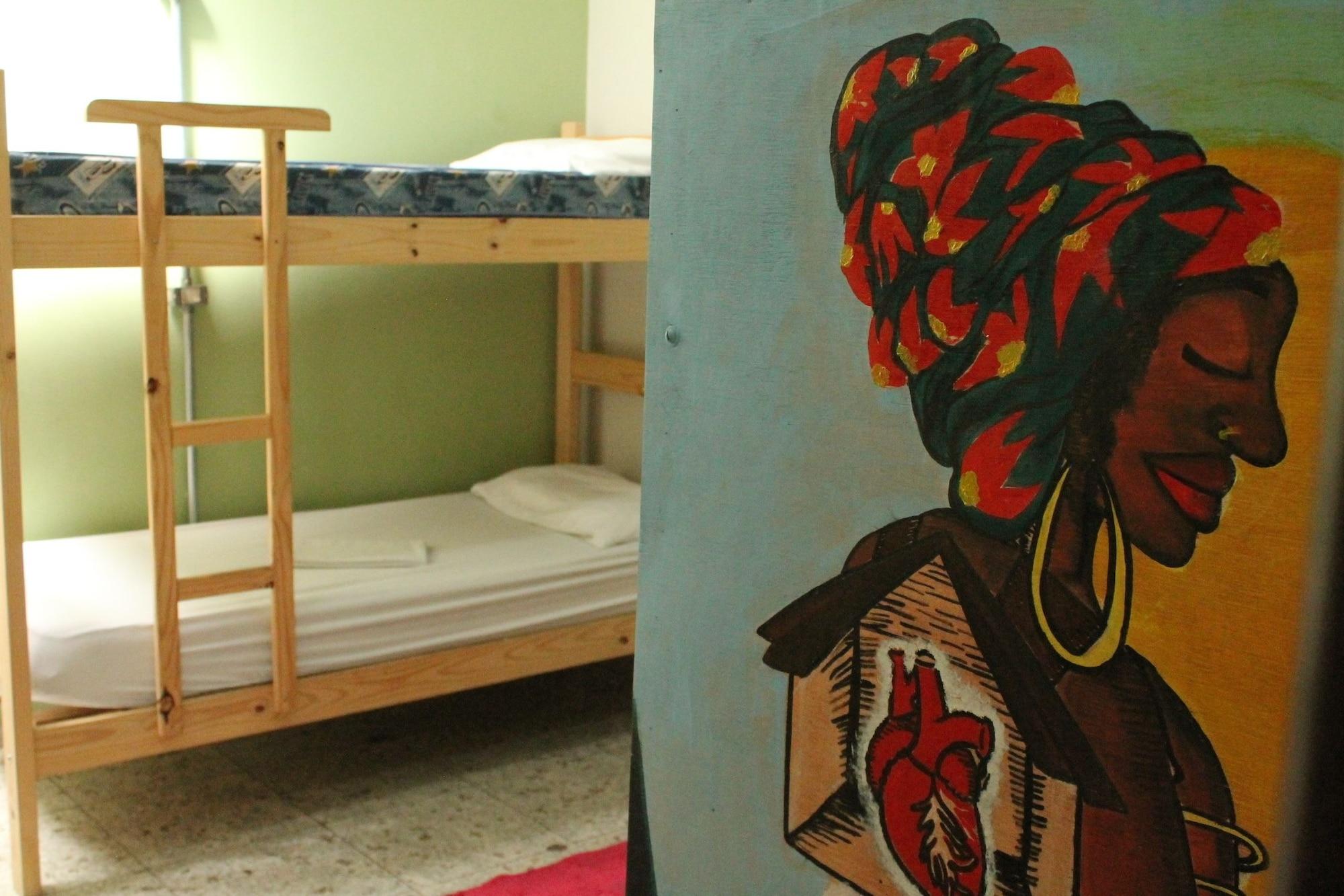Varios Nomade In Arte e Hostel São Paulo