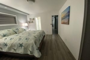 Alquiler Vacacional - Casa Marina, with a large private parking lot; comfortable and spacious, located near the beach and all amenities.