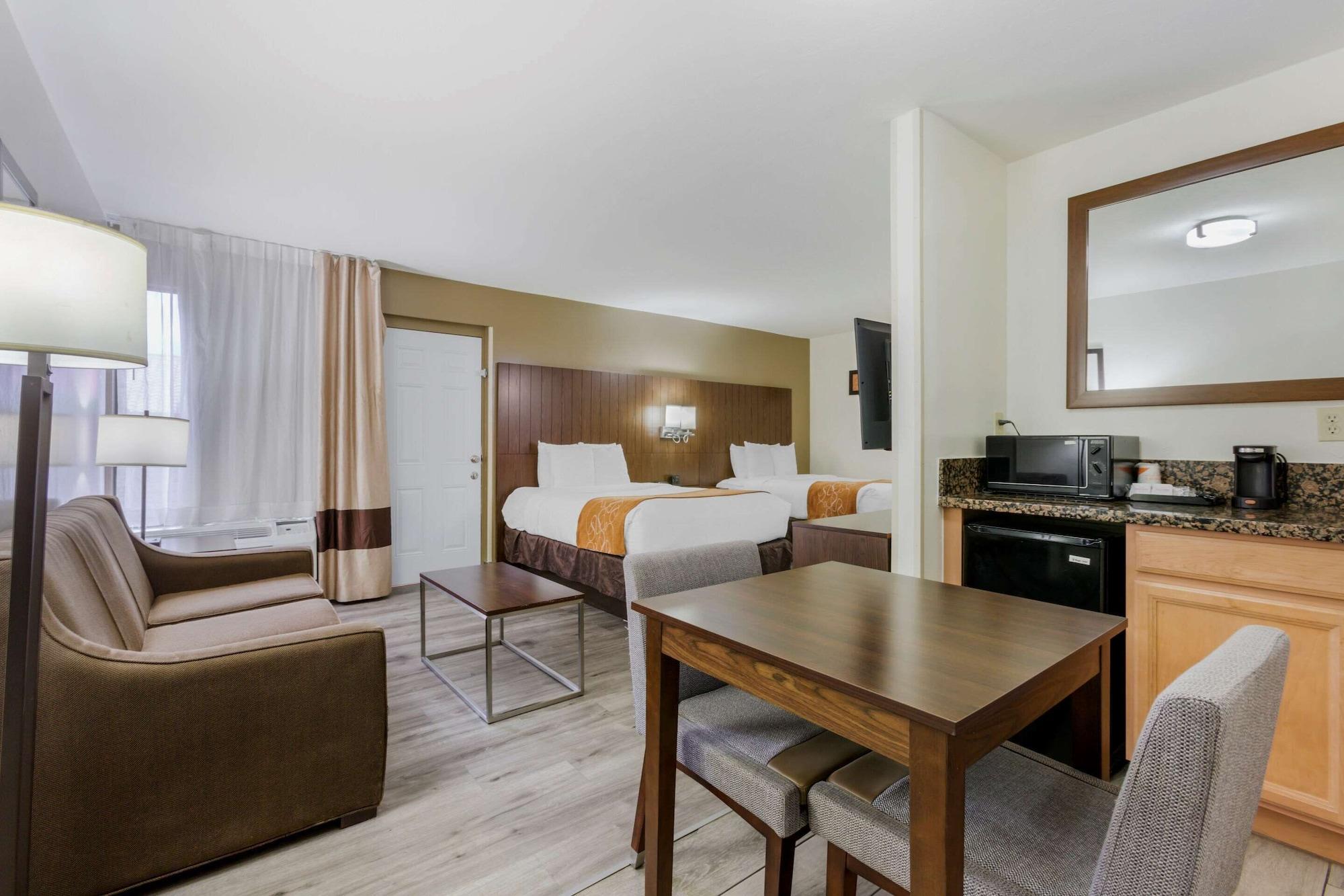 Habitación Comfort Suites Tucson near Sabino Canyon