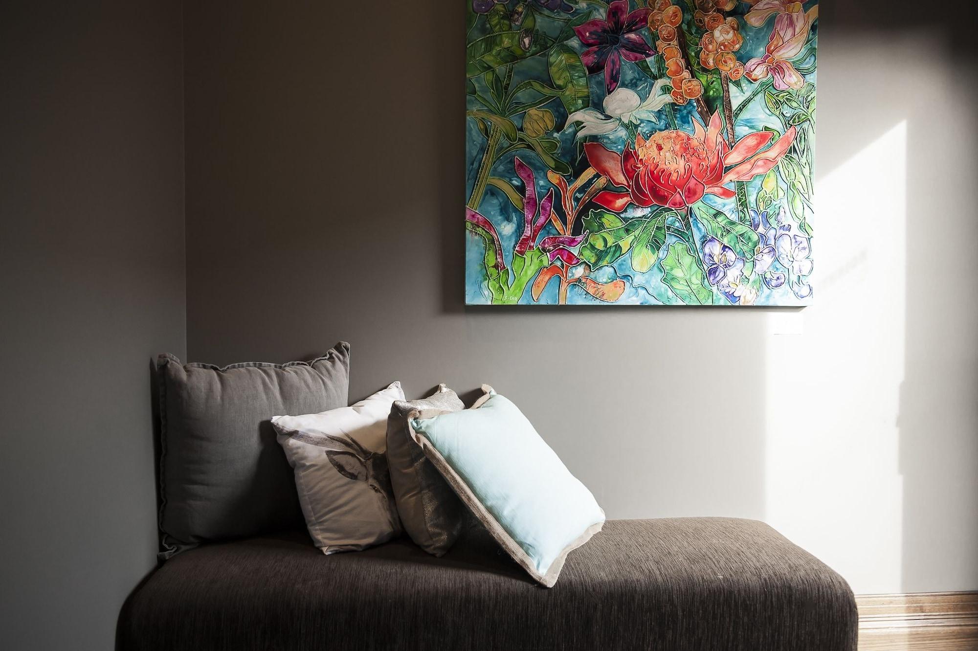 Comodidades del Alojamiento Criterion Hotel Sale