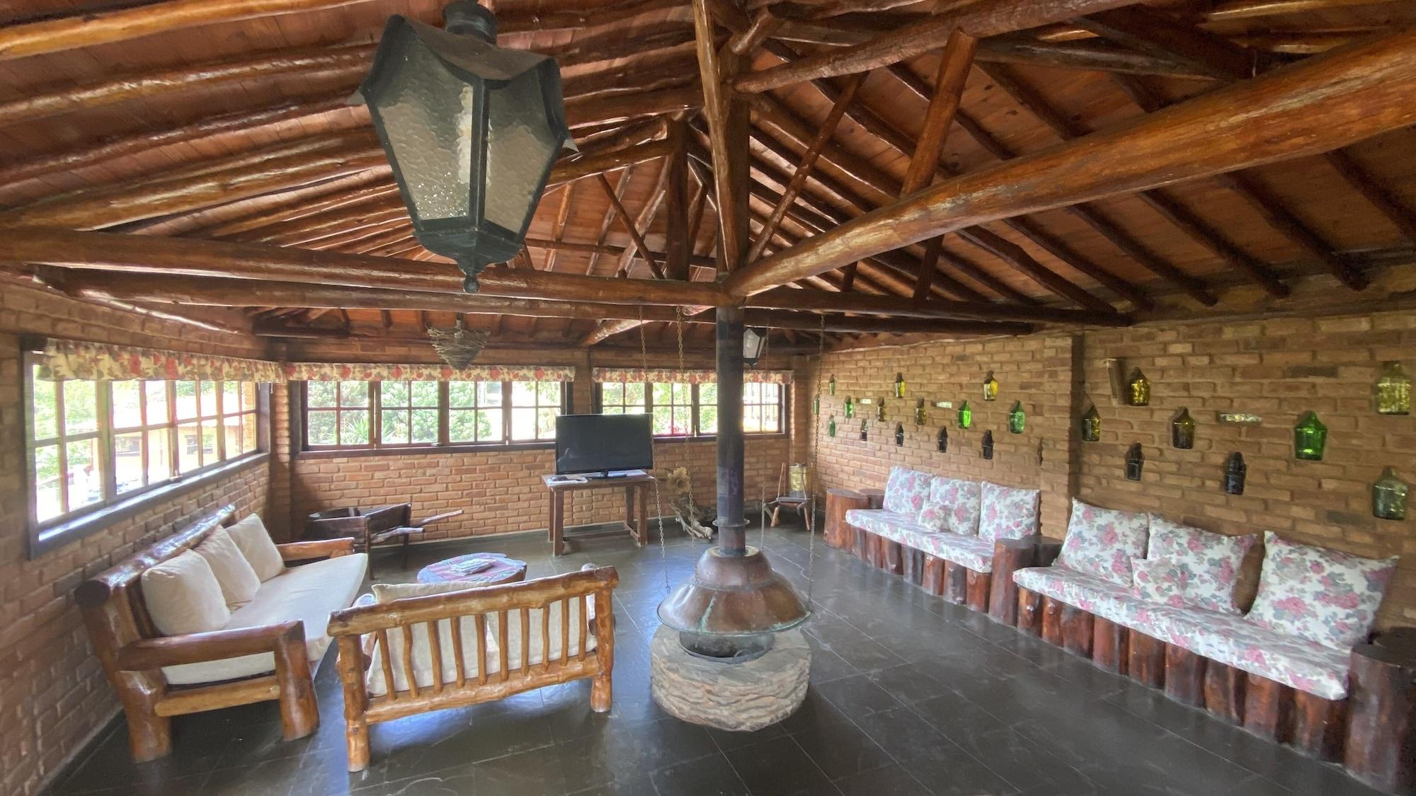 Vista Lobby Repousada Chalés
