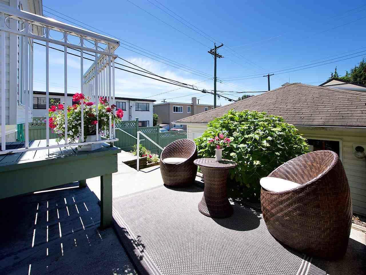 Varios Marpole Guest House