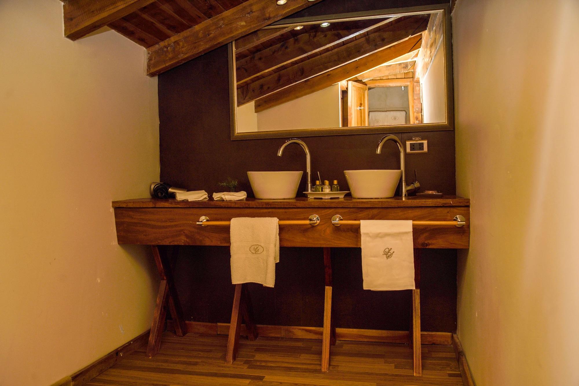 Equipamiento de Habitación La Sirenuse Lake Resort