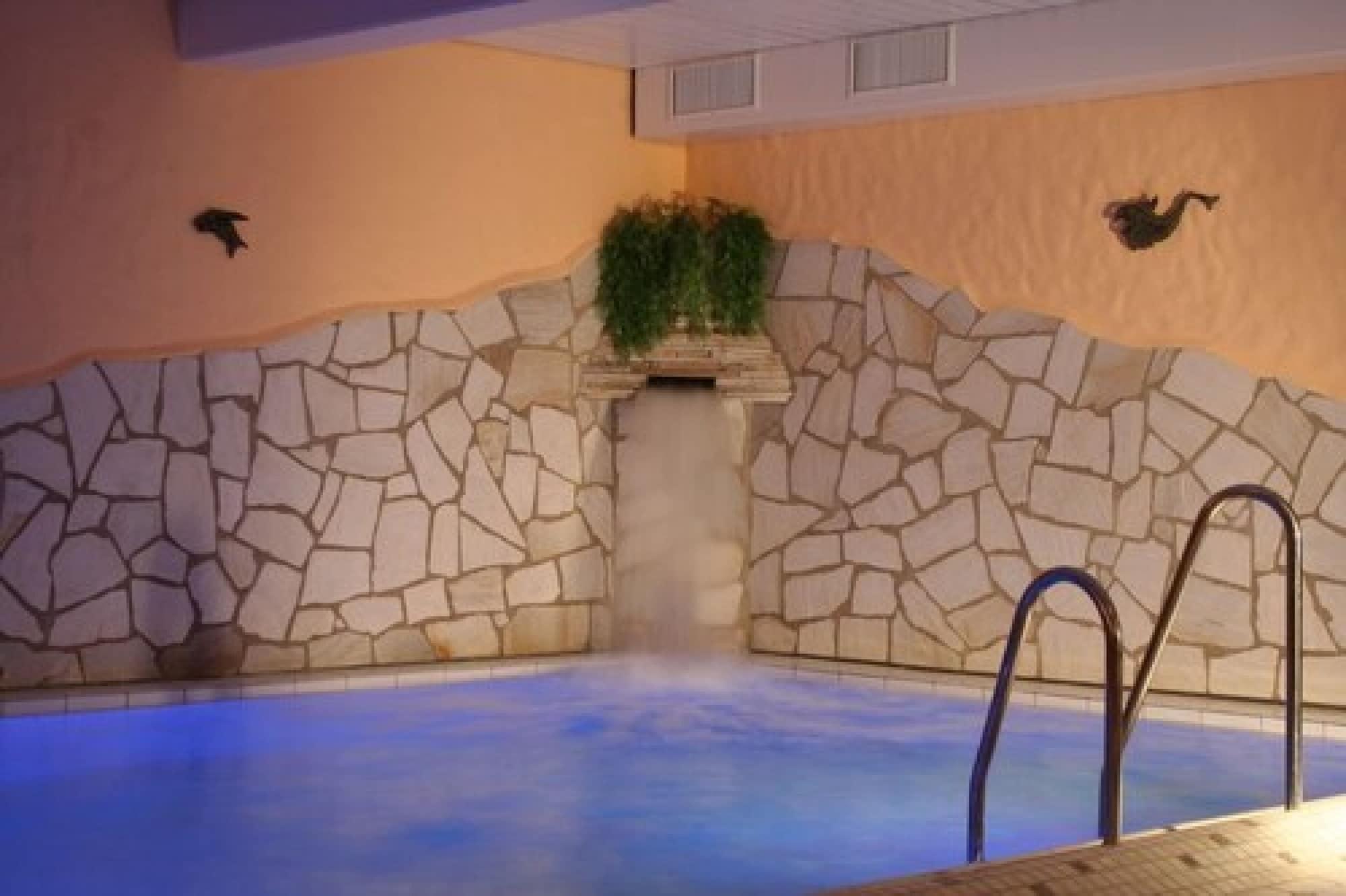 Vista Piscina Hotel Historischer Krug