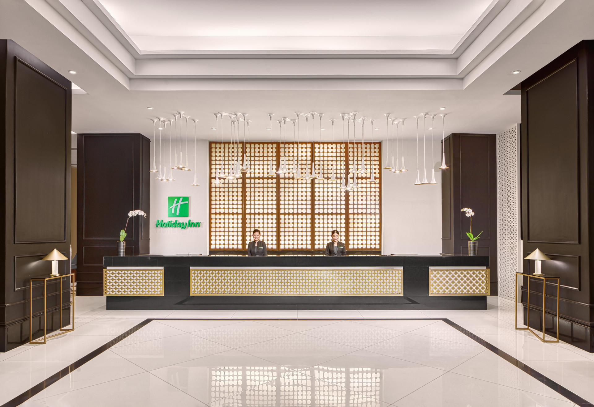 Vista Lobby Holiday Inn & Suites Manila Galleria by IHG