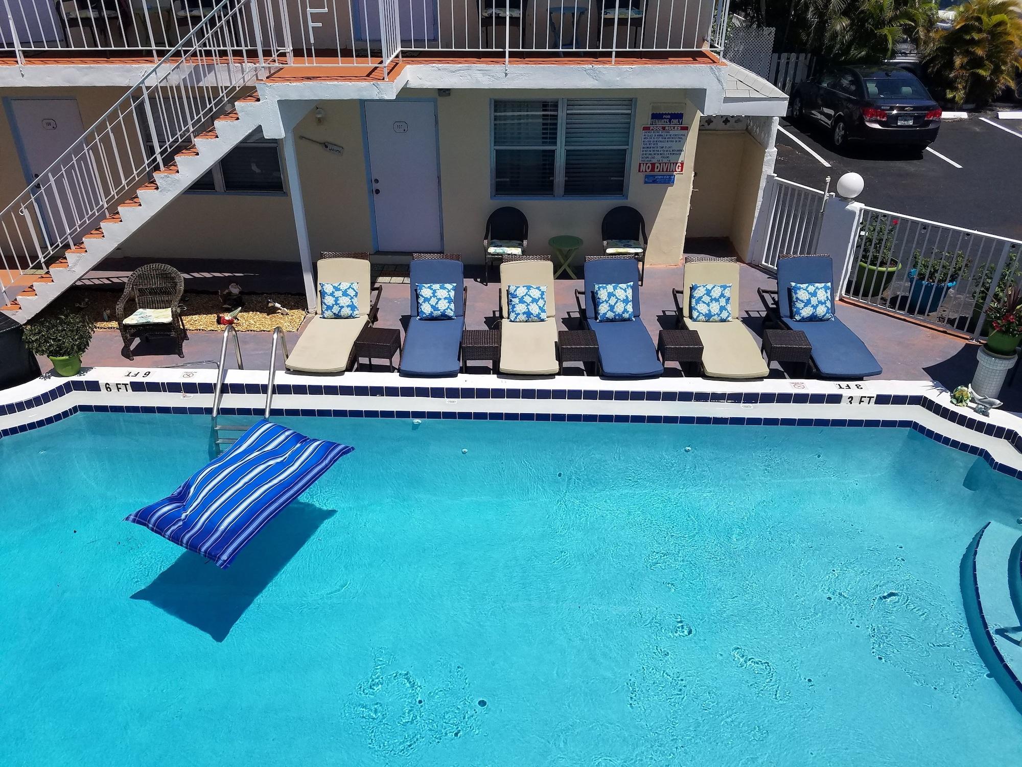 Vista Piscina Ashley Brooke Beach Resort