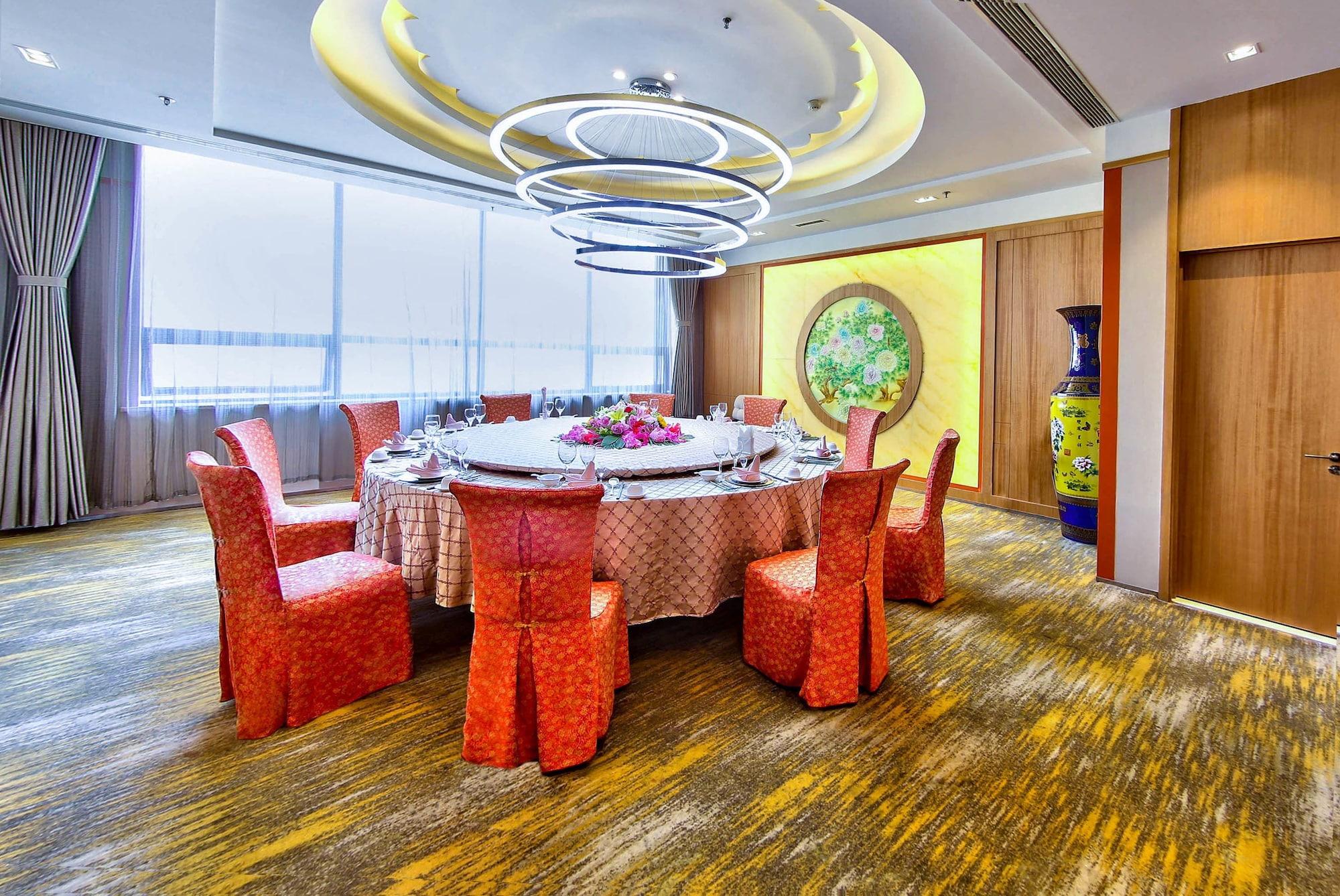 Restaurant Holiday Inn Express Dalian City Centre by IHG